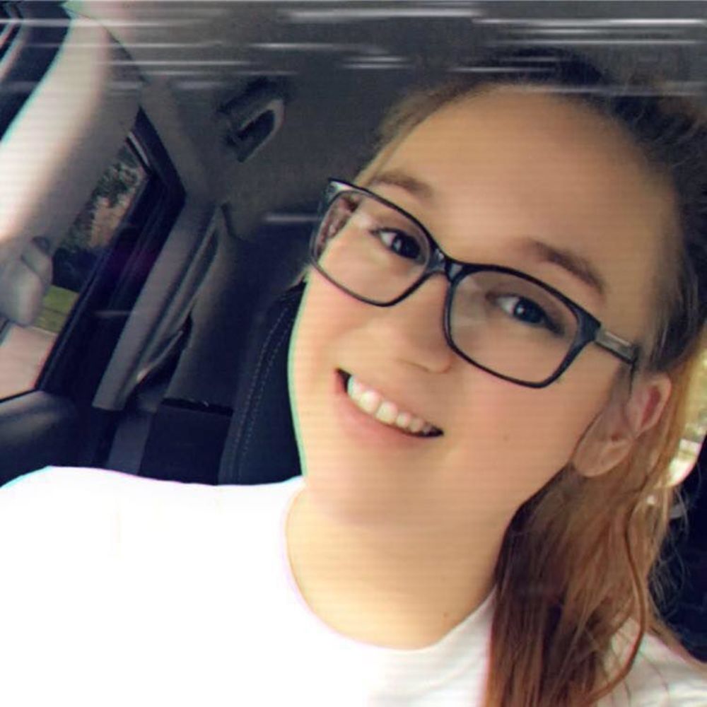 Meet your Posher, Rebecca